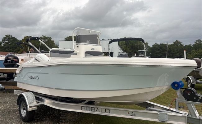 2027 Robalo R160